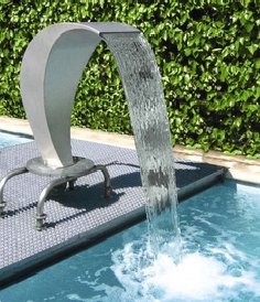 Swan 450 Curtain Swimming Pool Water Fountain Silver
