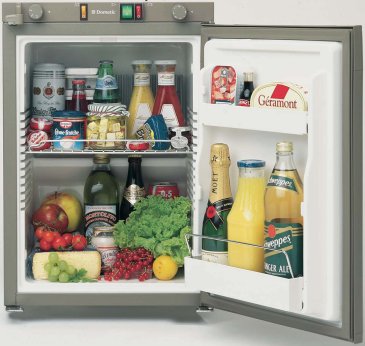 Dometic RM4181 fridge runs on eith gas, 12 volt or mains power