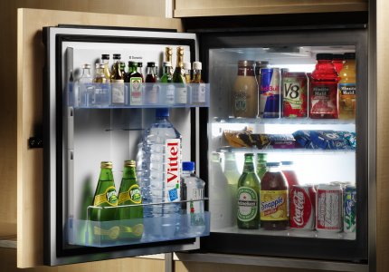 Built in 60 litre hipro 6000 minibar