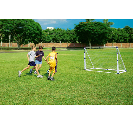 Practice your football soccer skills with this 6 foot target goal post set